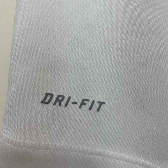 Nike boys DriFit T-shirts, white, size S and M - Picture 8 of 10